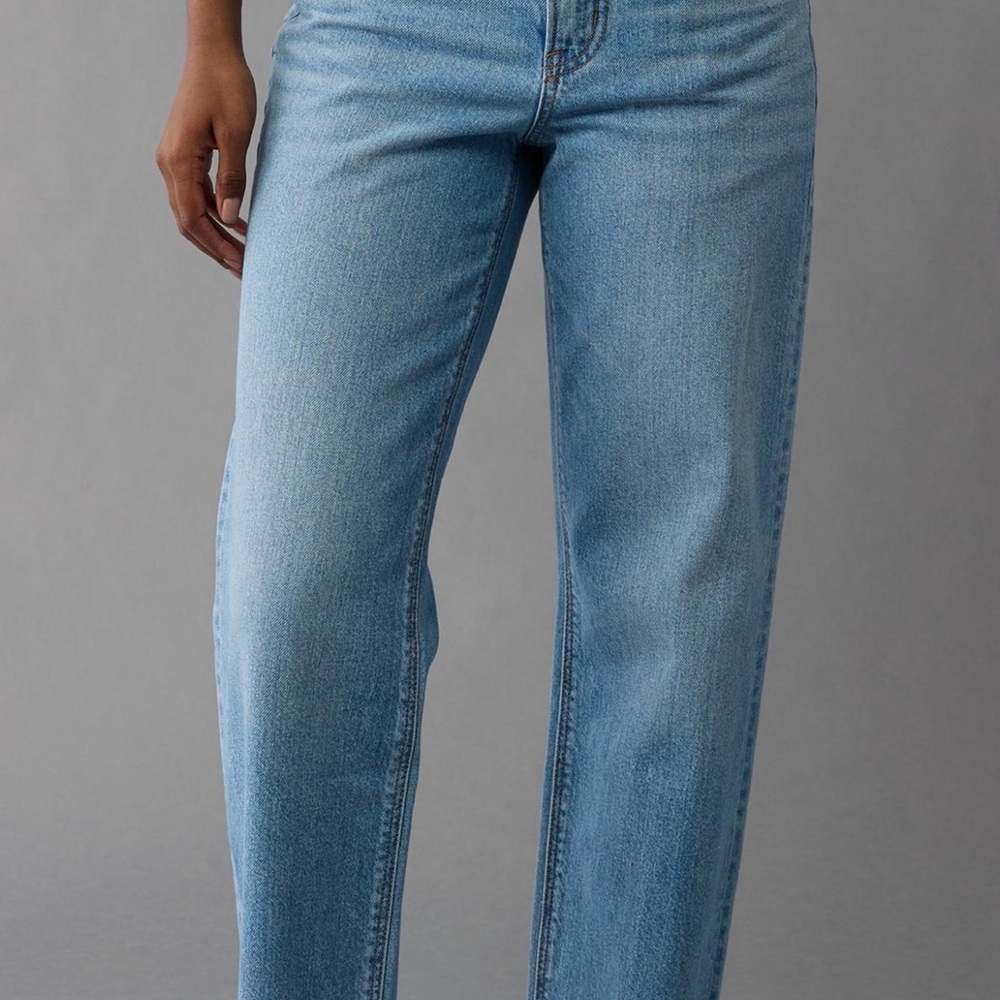 American Eagle Outfitters Strigid High-Waisted Stovepipe Jean